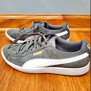 Puma sneakers for women size 7